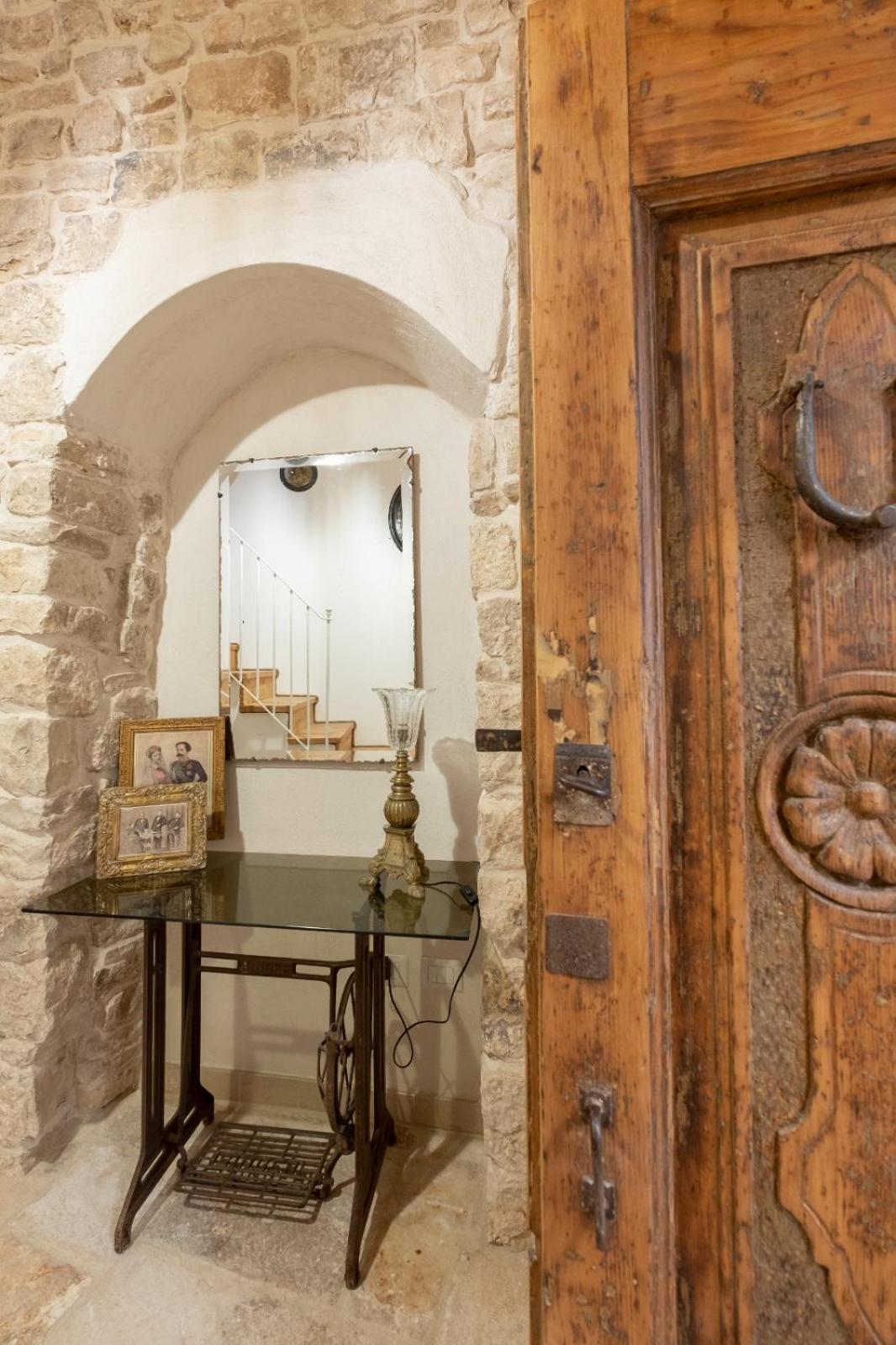 Отель Palazzo Rizzi Dimora Dei Templari Bitetto Экстерьер фото